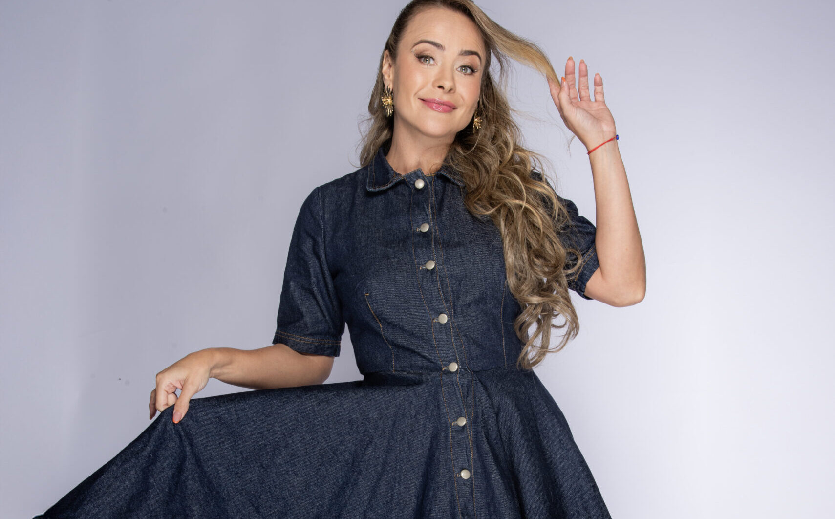 “Floribella” voltou! Juliana Silveira comemora novo show no Rio