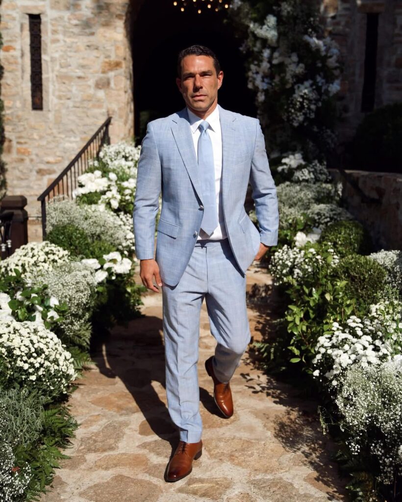 Para o casamento com Isis Valverde, Marcus Buaiz vestiu Hugo Boss