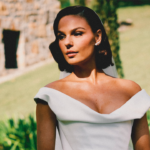 O belíssimo vestido de Isis Valverde para o casamento com Marcus Buaiz - Foto: Ivan Erick