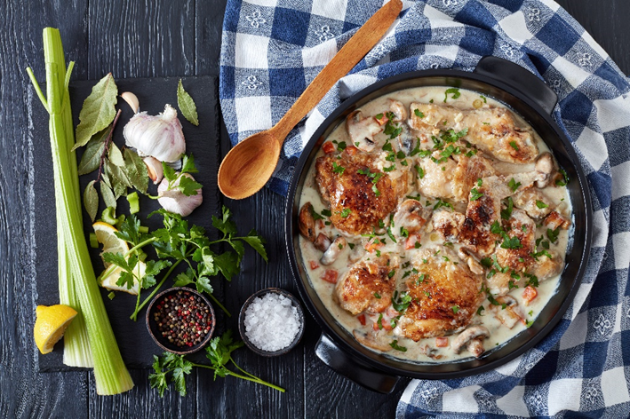 Fricassê de Frango Cremoso: um clássico irresistível