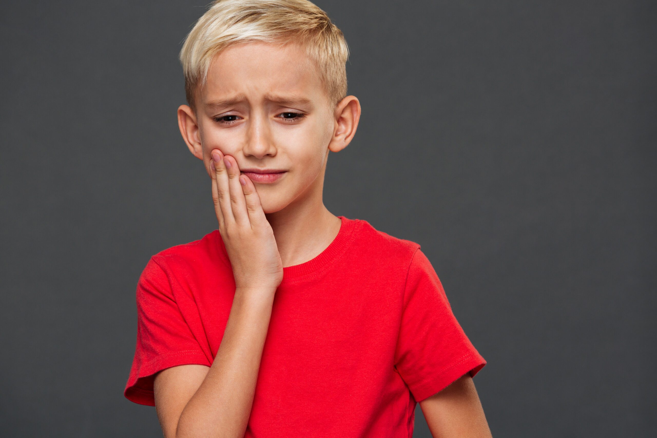 Bruxismo infantil: ranger os dentes pode se intensificar no inverno