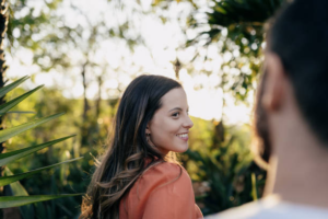Existe um tempo ideal para buscar o novo amor após um término?
