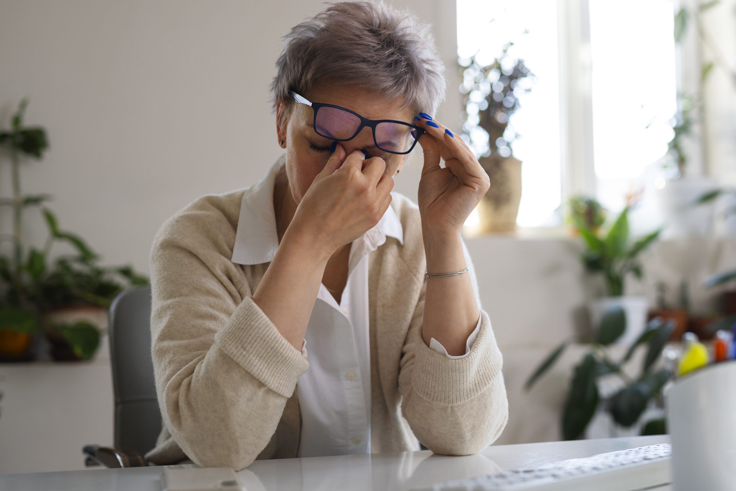 Olhos cansados? Pode ser Síndrome da Visão do Computador