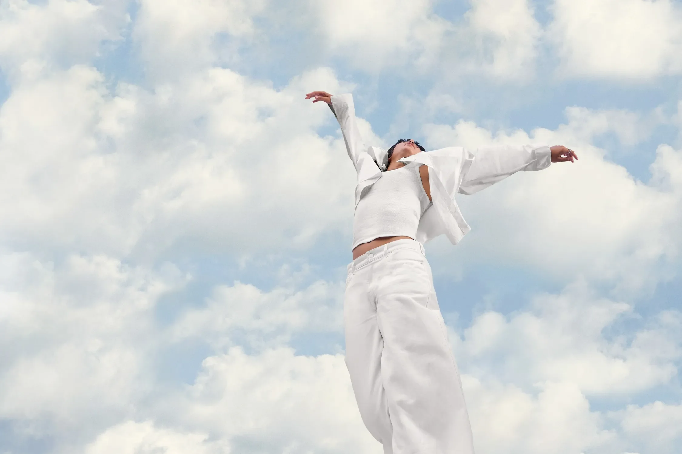 Cloud Dancer: como deixar o Natal mais elegante com a cor do ano