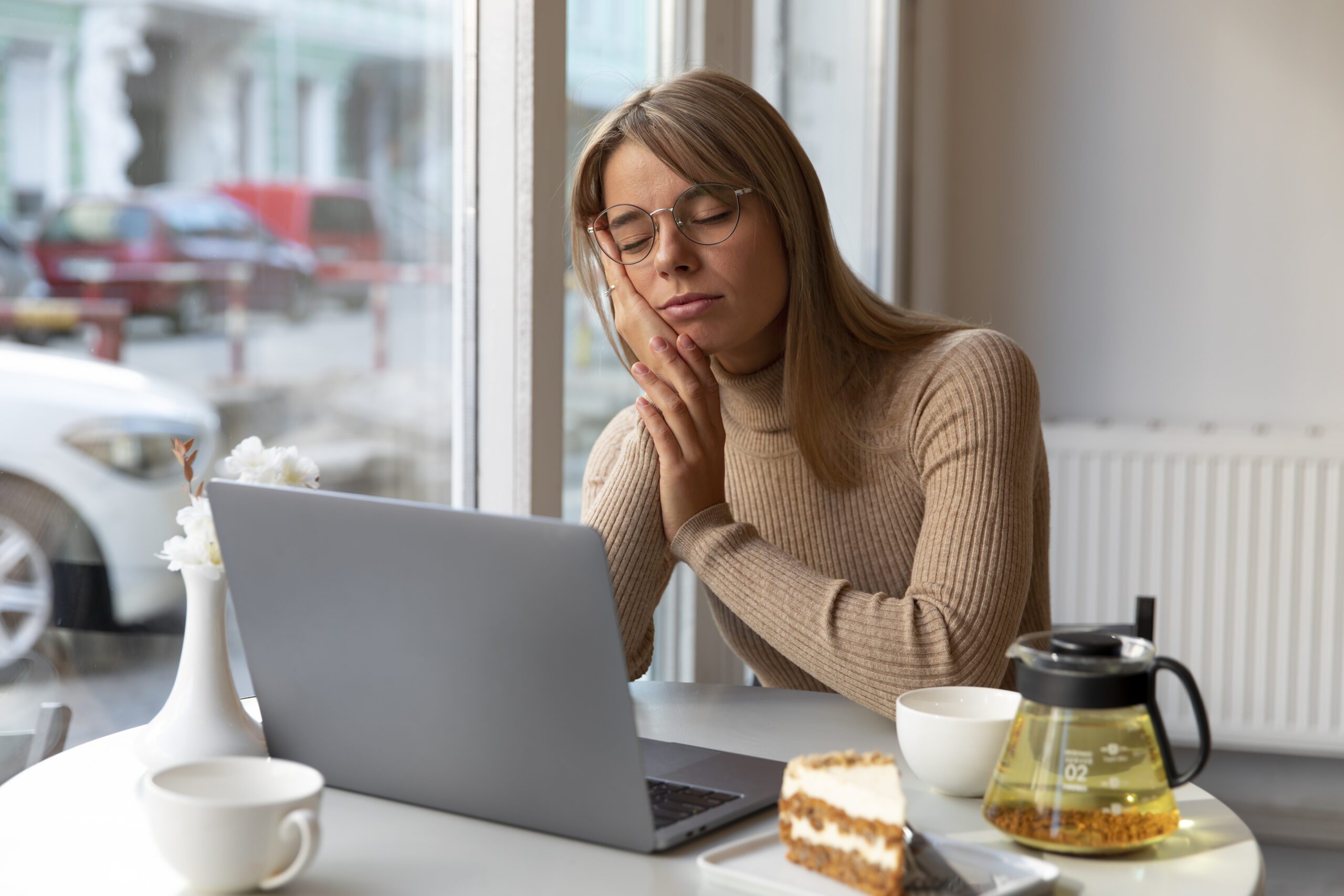 O peso da sobrecarga física e mental no fim do ano nas mulheres