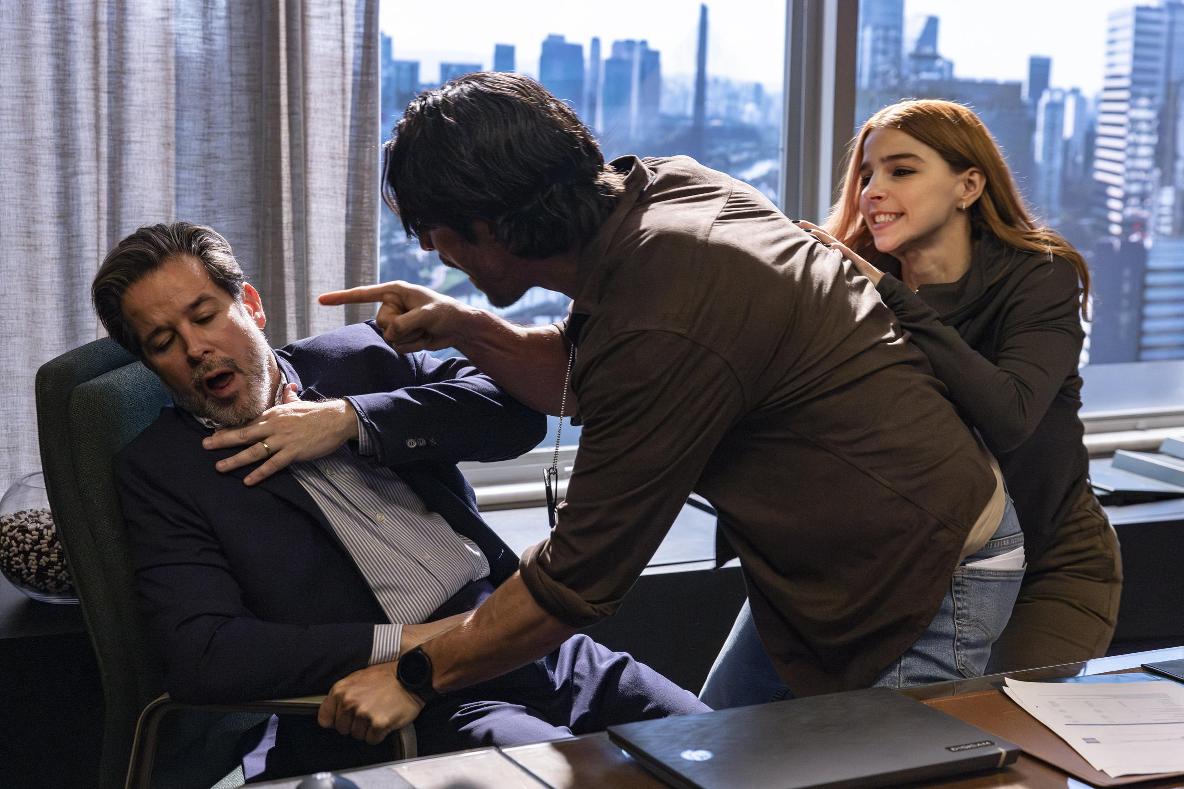 Três Graças: Ferette e Arminda mandam matar Gerluce e Paulinho