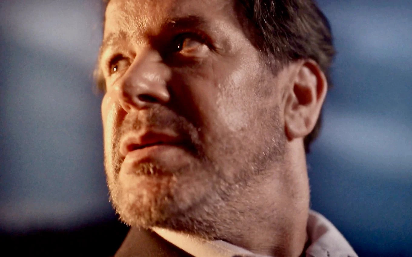 Três Graças: Viviane se vinga e tortura Ferette!