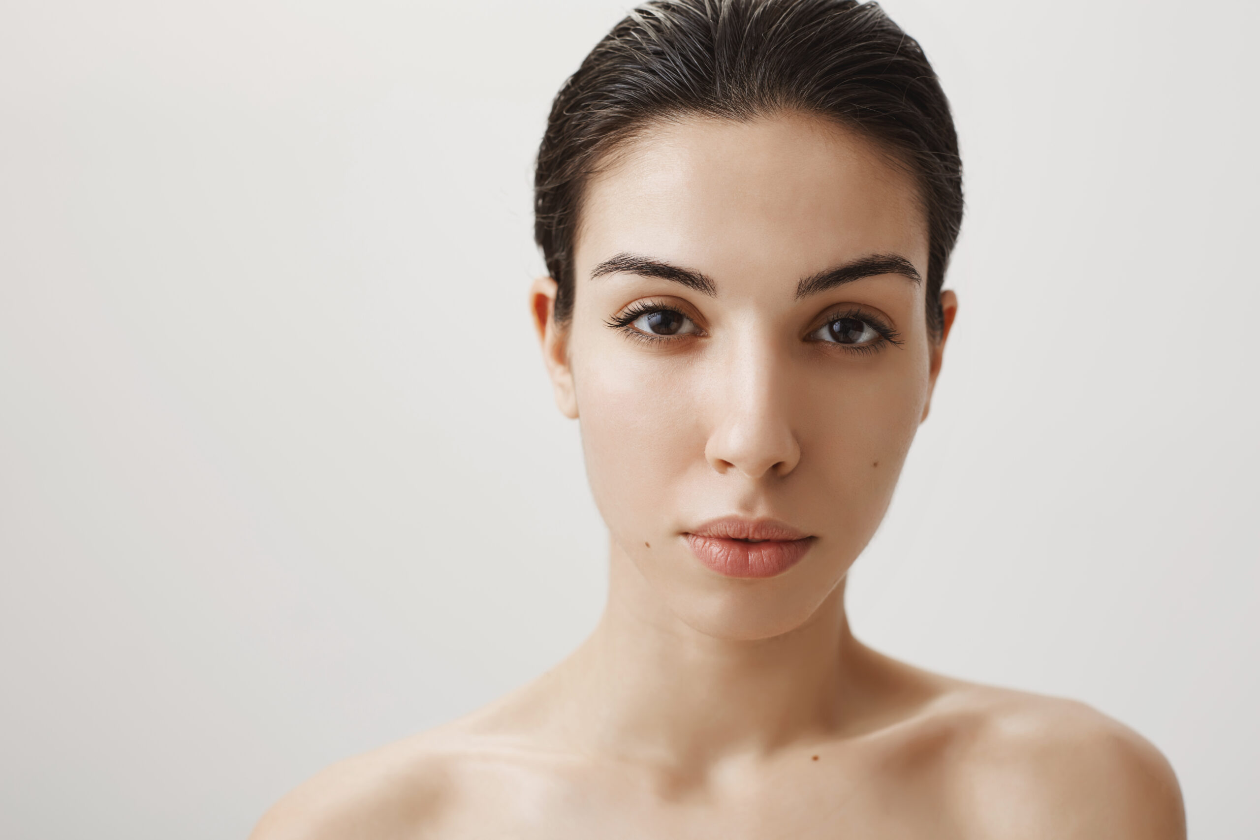 Redução de testa: frontoplastia redefine a harmonia facial
