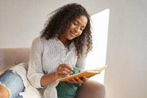 Literatura feminina em destaque: 10 indicações para junho