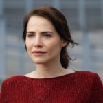 Quem Ama Cuida: Adriana descobre grana e fortalece vingança