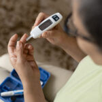 Diabetes pode começar no intestino? Entenda os sinais