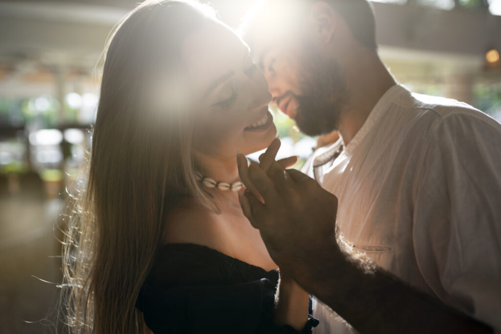 Romance hot: a importância da fantasia + indicações MALU