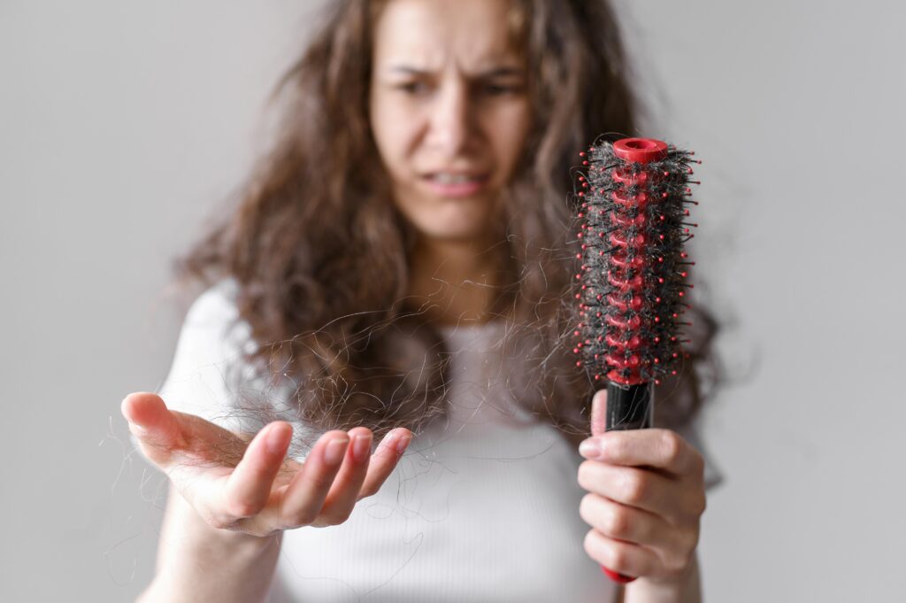 Queda de cabelo pode ser resultado do emagrecimento acelerado
