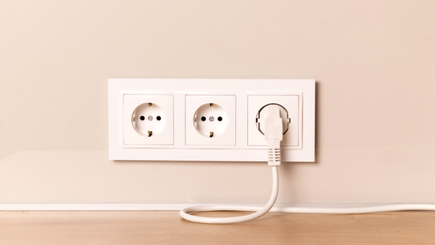 ​Para quem ainda têm dúvidas, o arquiteto Bruno Moraes assegura que uma instalação elétrica bem planejada e executada evita inconvenientes e possibilita um duradouro funcionamento dos dispositivos elétricos da casa | Foto: Envato Elements